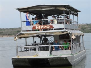 Boat cruise on Kazinga channel